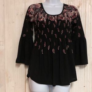 Almost Famous | Black & Pink Flare Paisley Top